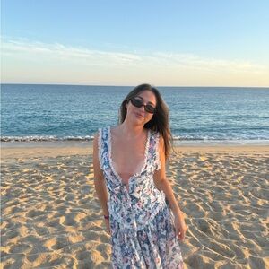 Meet your Posher, Claire